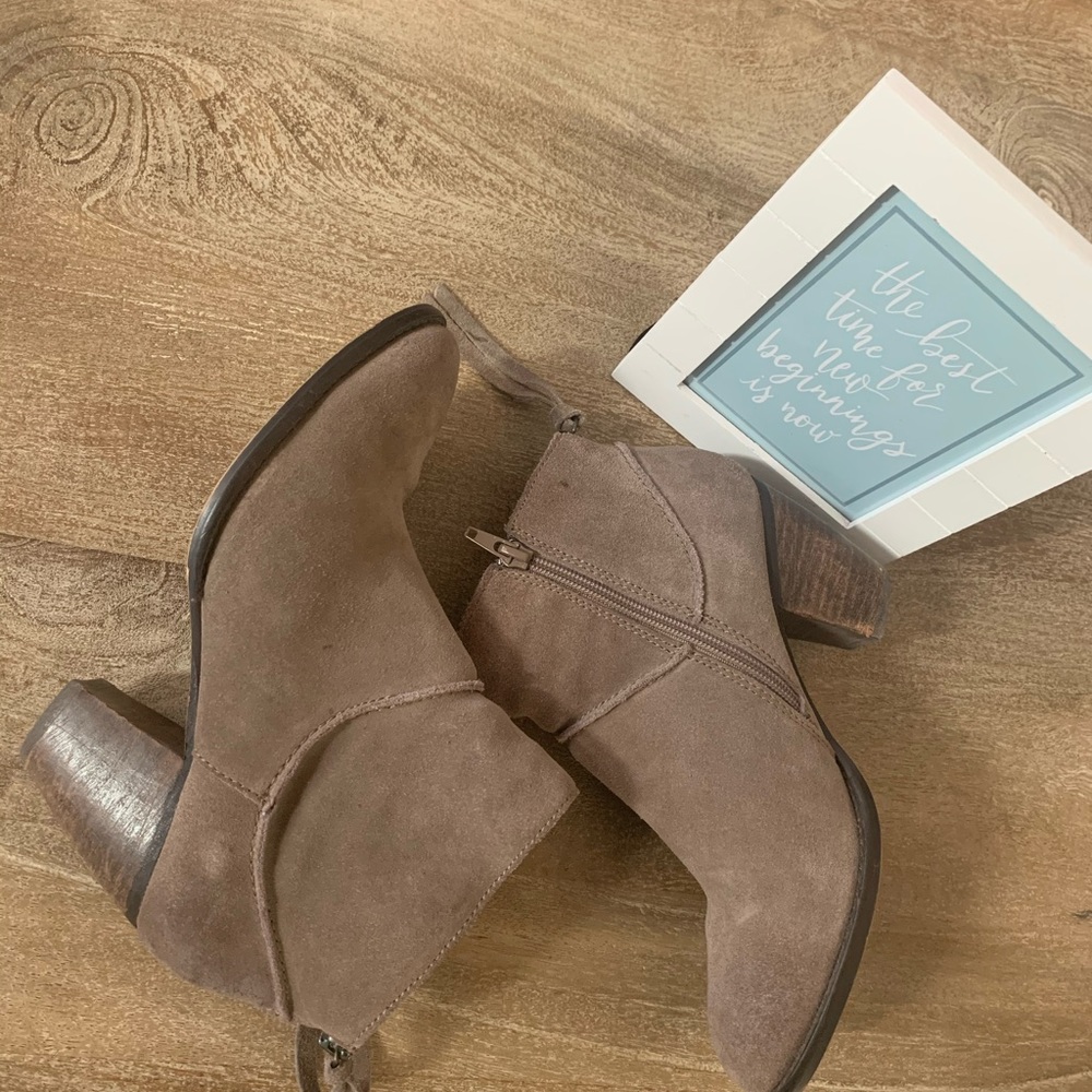 Steve Madden Ankle Boots - Picture 3 of 9